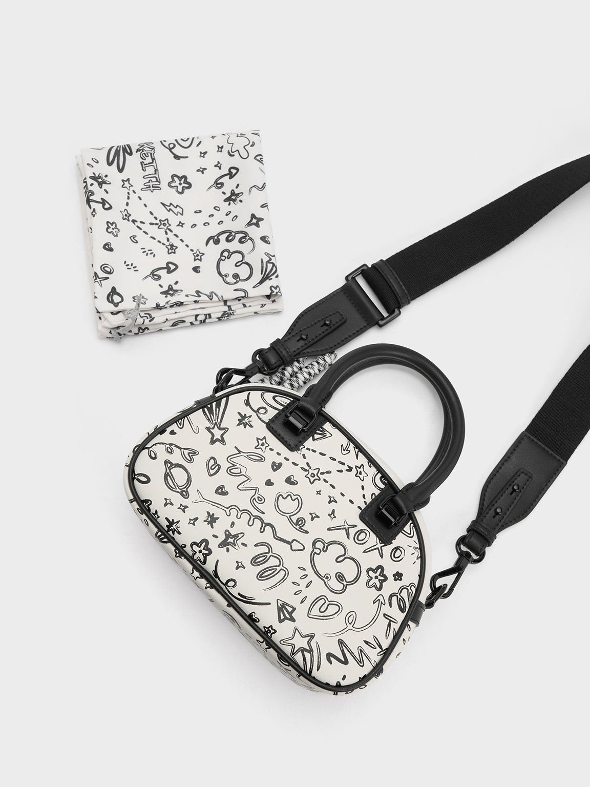 Charles & Ke*th -  Gwiana Printed Bowling Bag - Cream -